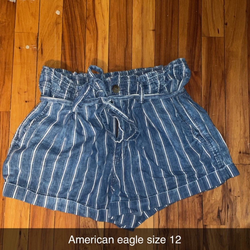 American eagle shorts size 12